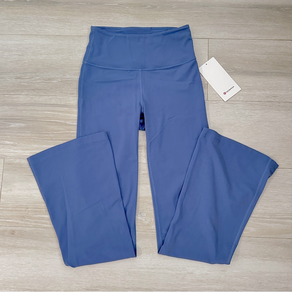 Lululemon Groove Pant in Water Drop NWT Size 6